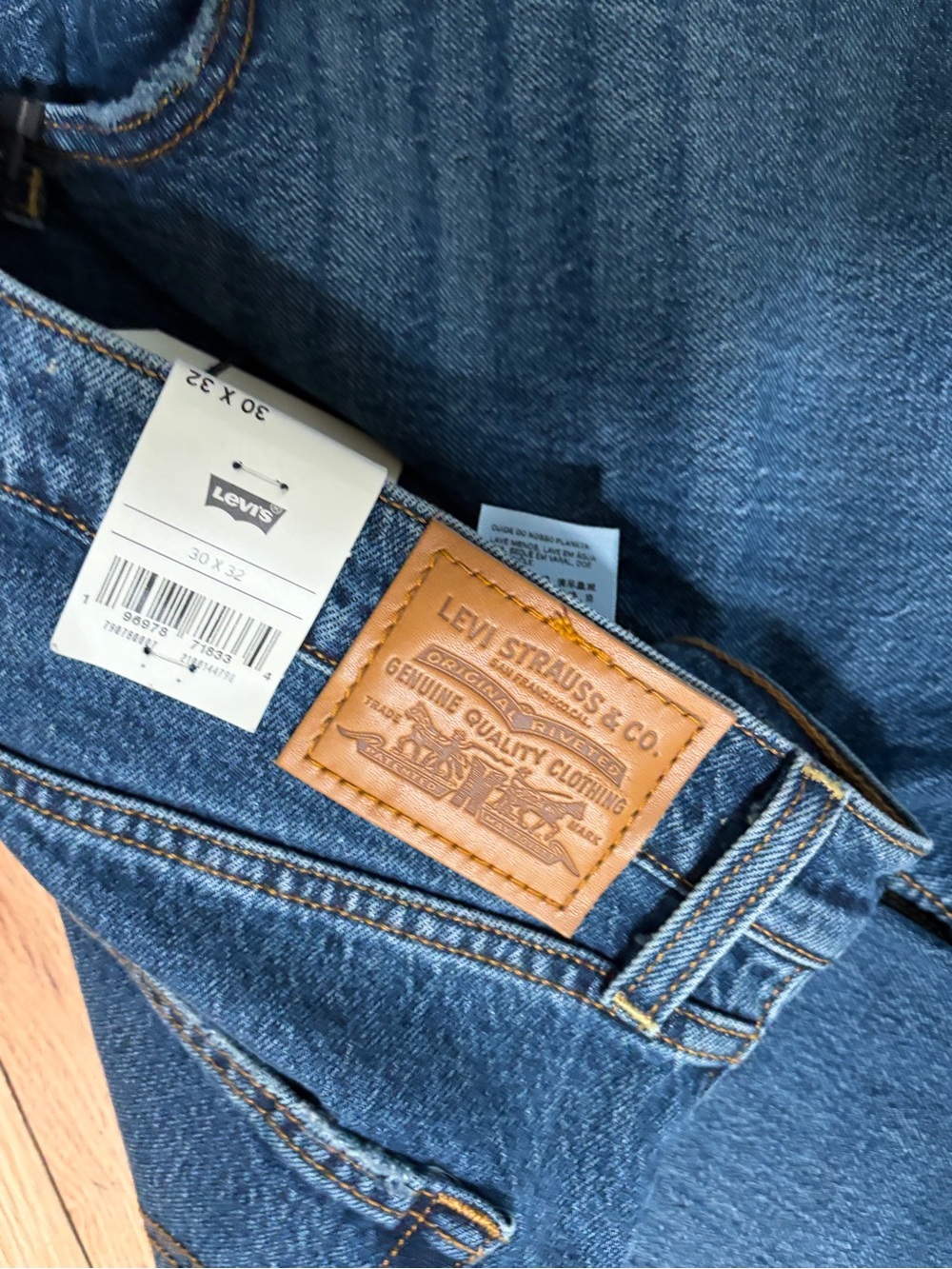 Levi's Ribcage Straight Leg Jeans 30x32 - Picture 3 of 4